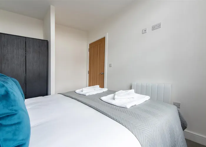 Modern 1 Bedroom Apartment Near Nottingham Train Station